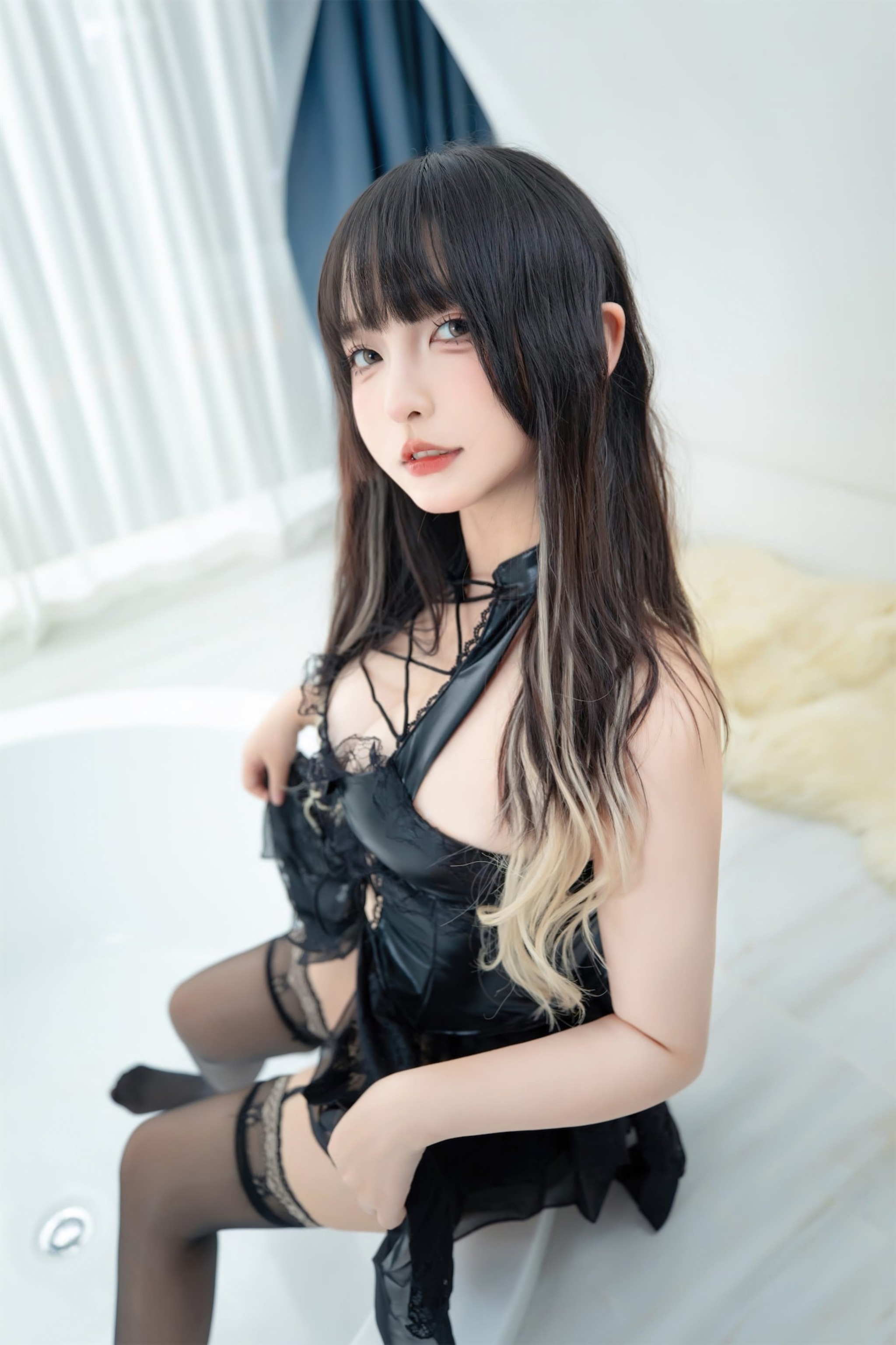 神楽坂真冬 - NO.229 绝命吊带[75P2V]-XikXak